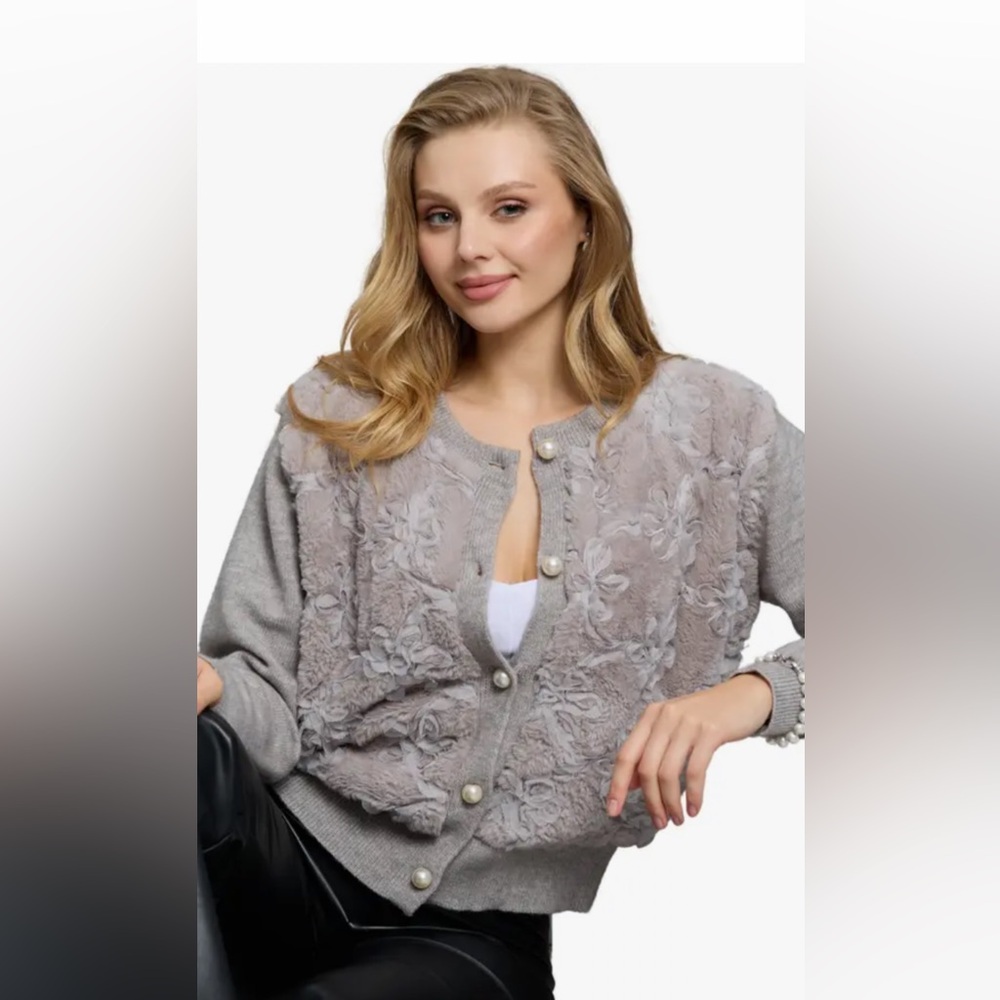 Saachi Flower Faux Fur Velour Cardigan SZ M,L.